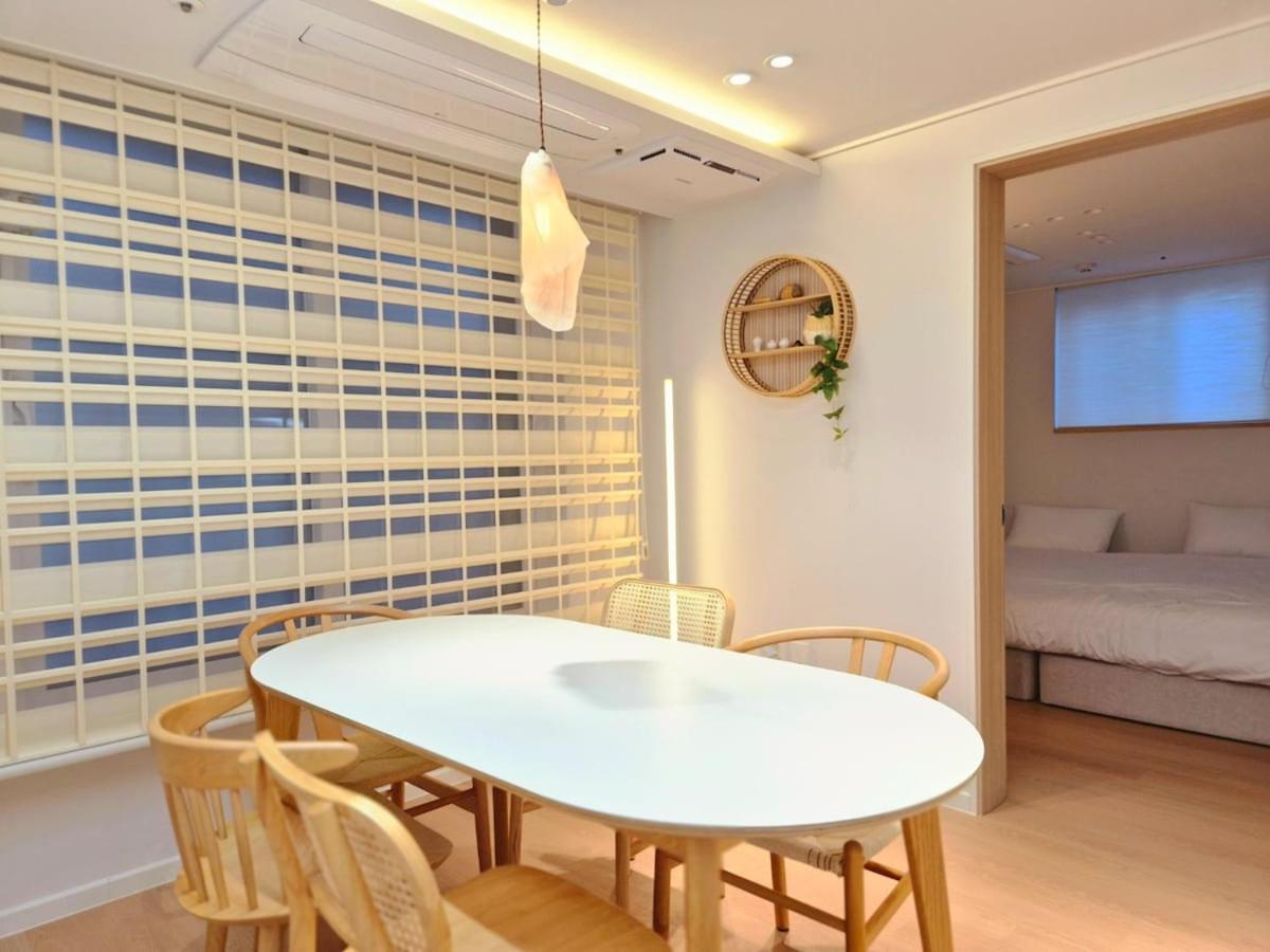Urban Corner New Building 2 Rooms, 1 Living Room, 1 Kitchen # Seokchon Cherry Blossom # Lotte World # Kspo Pousada Seul
