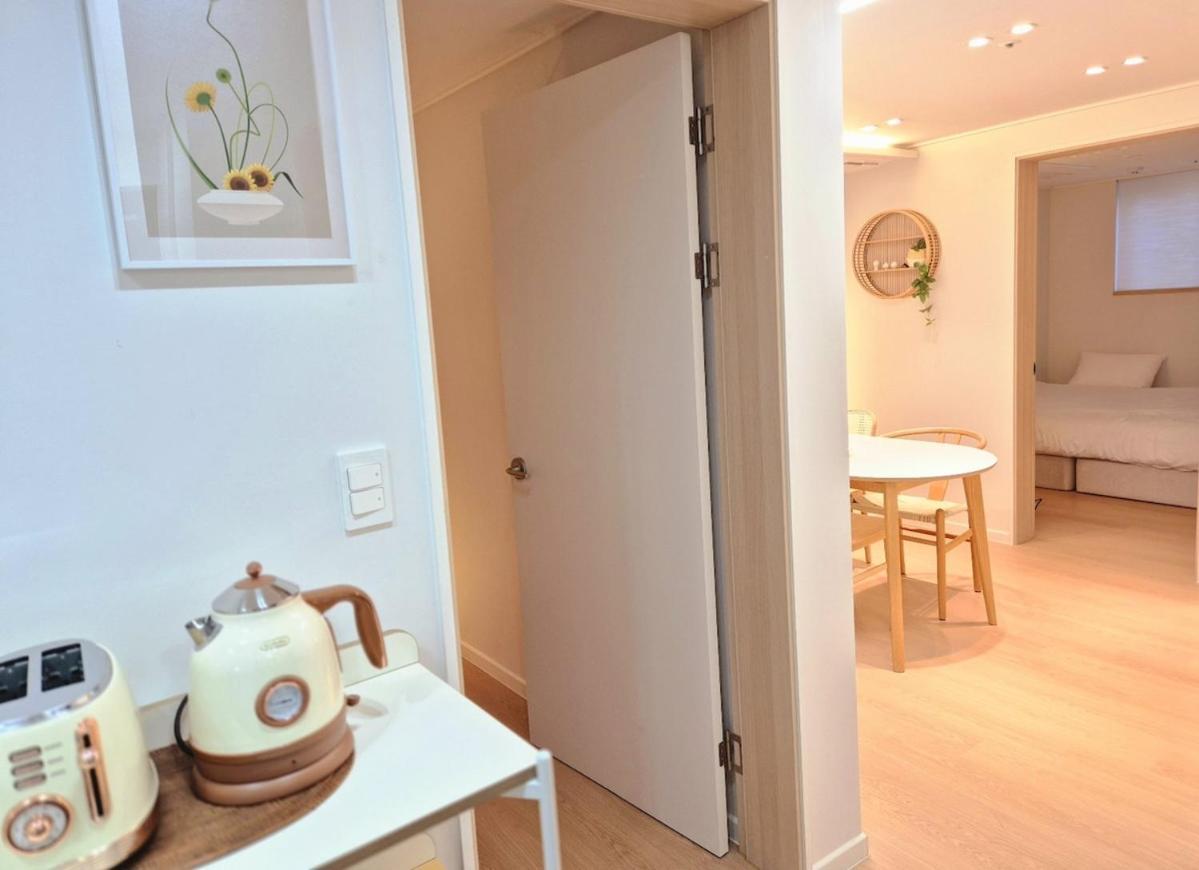 Urban Corner New Building 2 Rooms, 1 Living Room, 1 Kitchen # Seokchon Cherry Blossom # Lotte World # Kspo * Seul